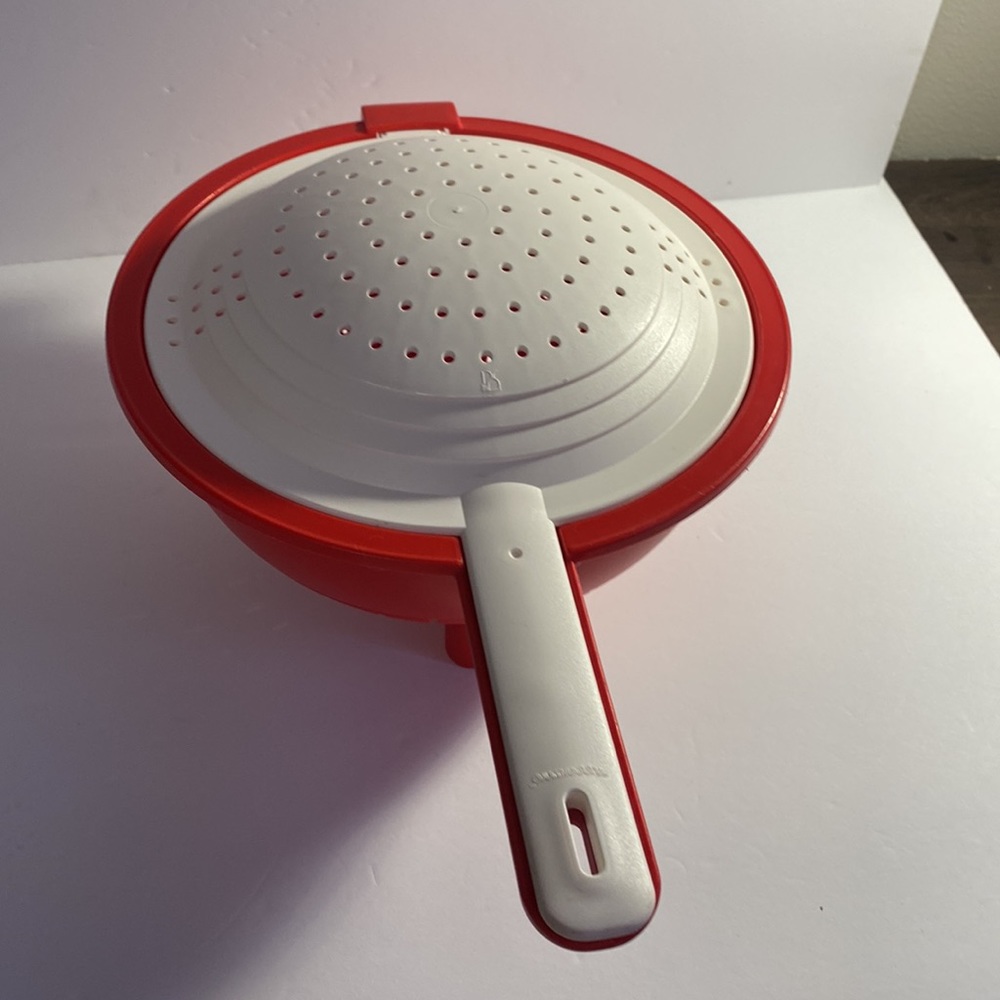 Tupperware double strainer - Picture 3 of 8